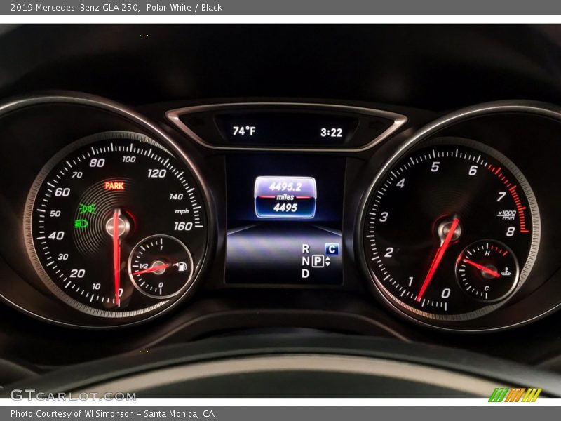 Polar White / Black 2019 Mercedes-Benz GLA 250
