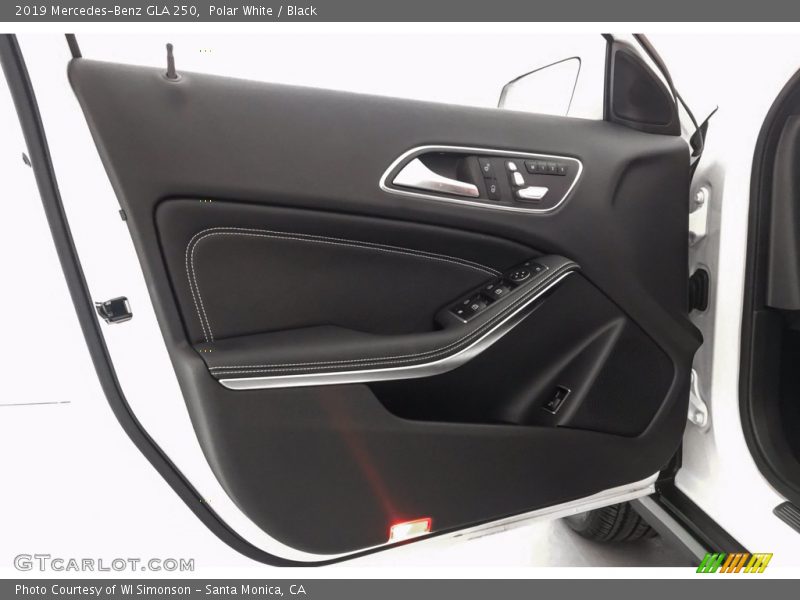 Polar White / Black 2019 Mercedes-Benz GLA 250
