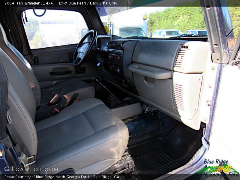 Patriot Blue Pearl / Dark Slate Gray 2004 Jeep Wrangler SE 4x4