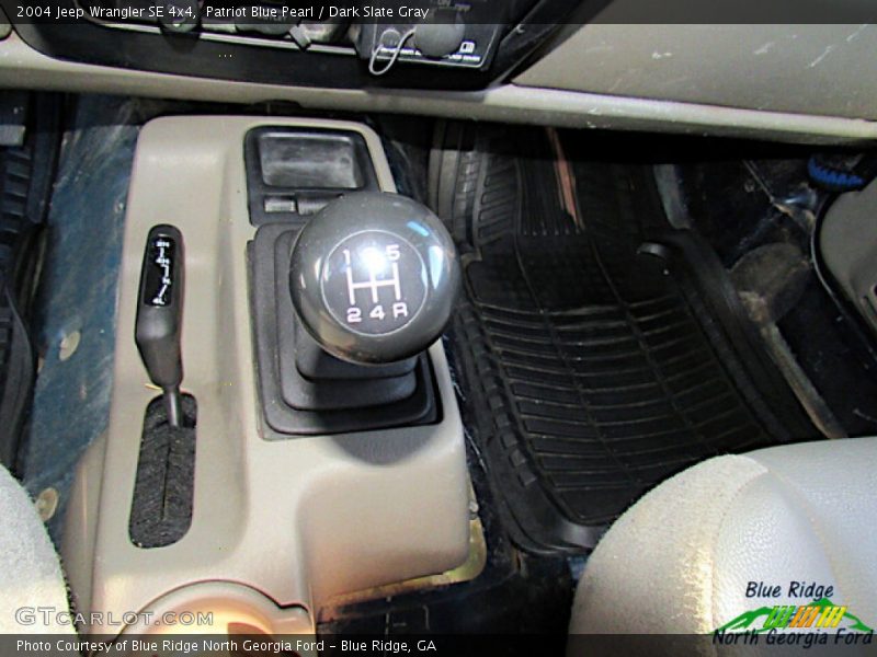 Patriot Blue Pearl / Dark Slate Gray 2004 Jeep Wrangler SE 4x4