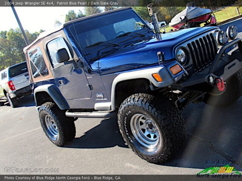 Patriot Blue Pearl / Dark Slate Gray 2004 Jeep Wrangler SE 4x4