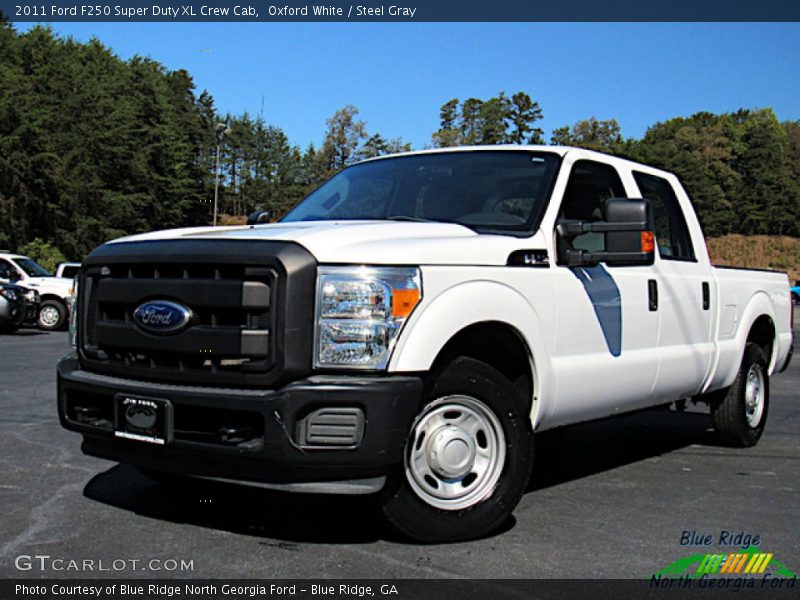 Oxford White / Steel Gray 2011 Ford F250 Super Duty XL Crew Cab