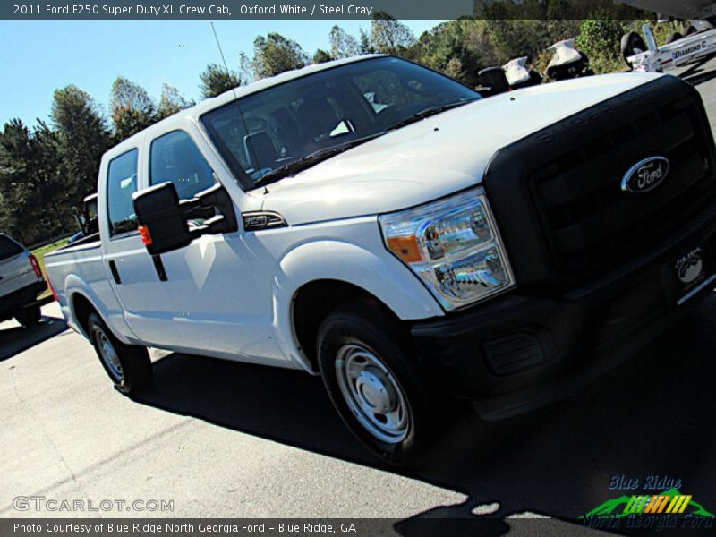Oxford White / Steel Gray 2011 Ford F250 Super Duty XL Crew Cab