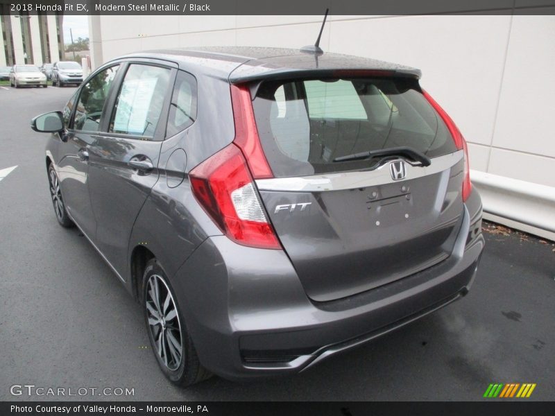 Modern Steel Metallic / Black 2018 Honda Fit EX
