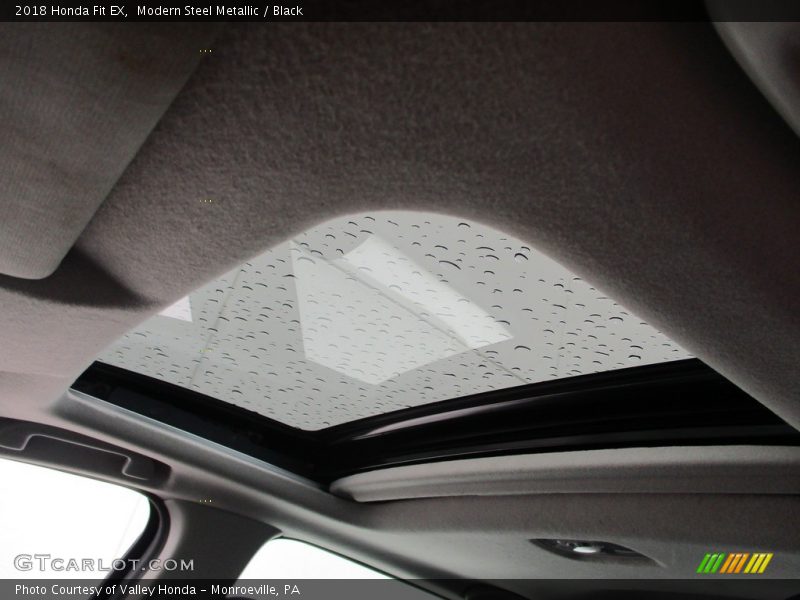 Modern Steel Metallic / Black 2018 Honda Fit EX