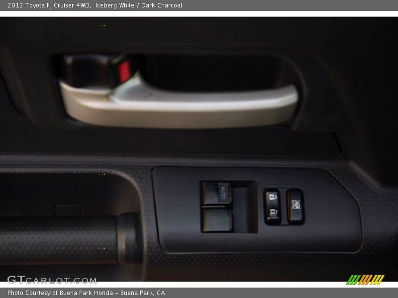 Iceberg White / Dark Charcoal 2012 Toyota FJ Cruiser 4WD