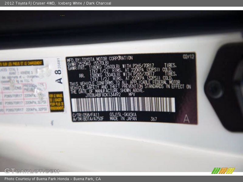 Iceberg White / Dark Charcoal 2012 Toyota FJ Cruiser 4WD