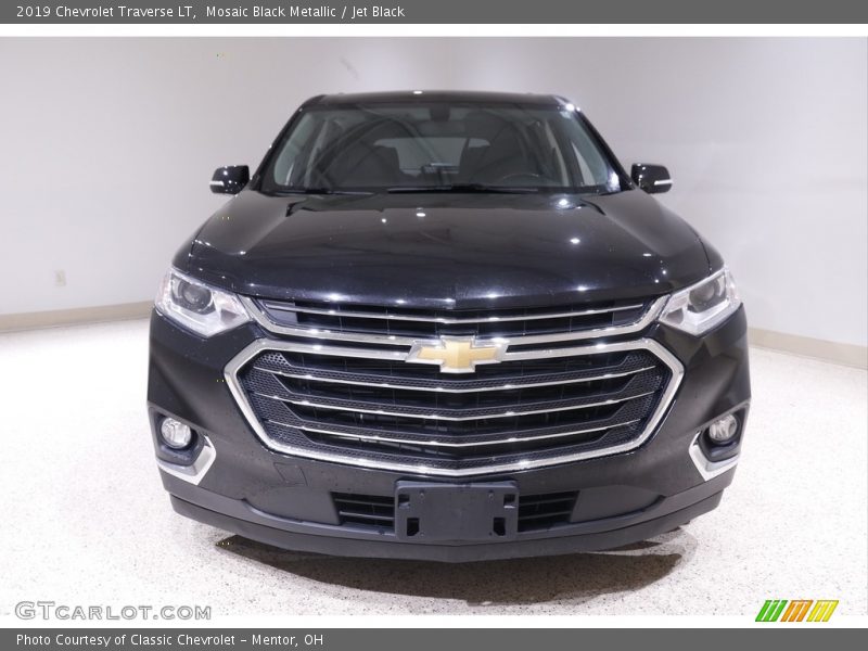 Mosaic Black Metallic / Jet Black 2019 Chevrolet Traverse LT