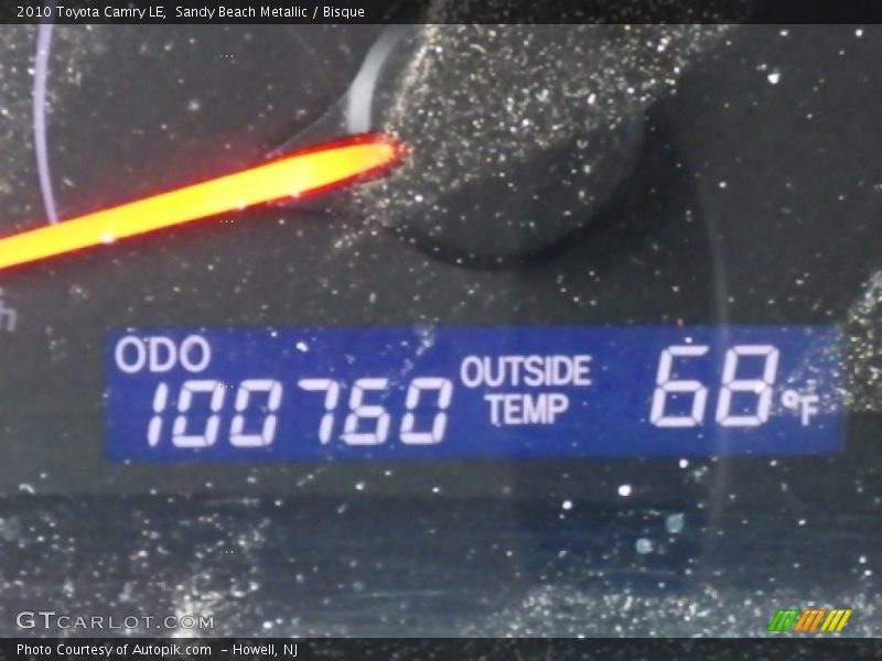 Sandy Beach Metallic / Bisque 2010 Toyota Camry LE
