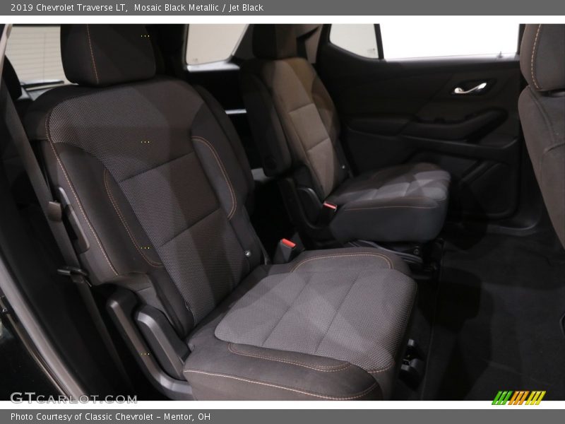 Mosaic Black Metallic / Jet Black 2019 Chevrolet Traverse LT