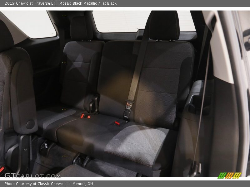 Mosaic Black Metallic / Jet Black 2019 Chevrolet Traverse LT