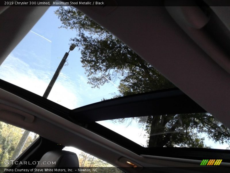 Maximum Steel Metallic / Black 2019 Chrysler 300 Limited