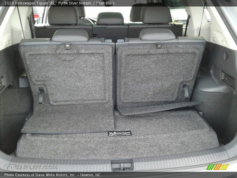  2020 Tiguan SEL Trunk