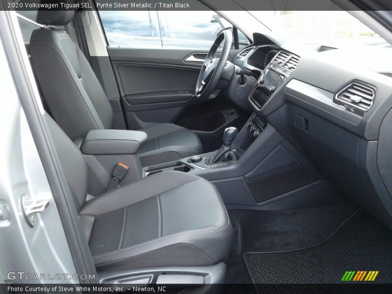 Front Seat of 2020 Tiguan SEL