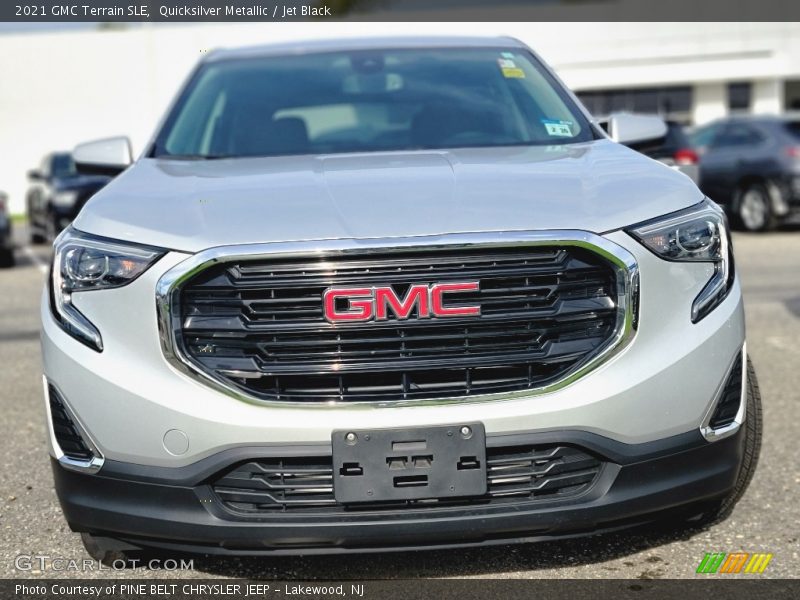 Quicksilver Metallic / Jet Black 2021 GMC Terrain SLE