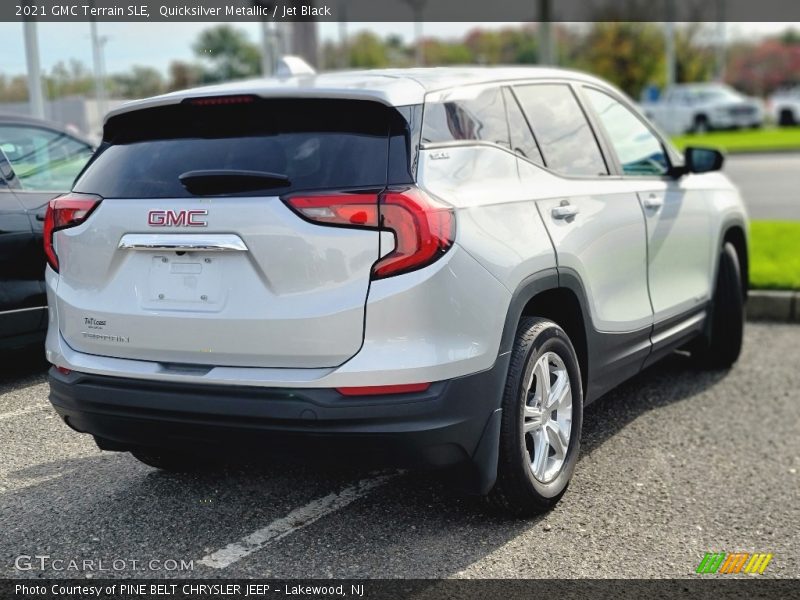 Quicksilver Metallic / Jet Black 2021 GMC Terrain SLE