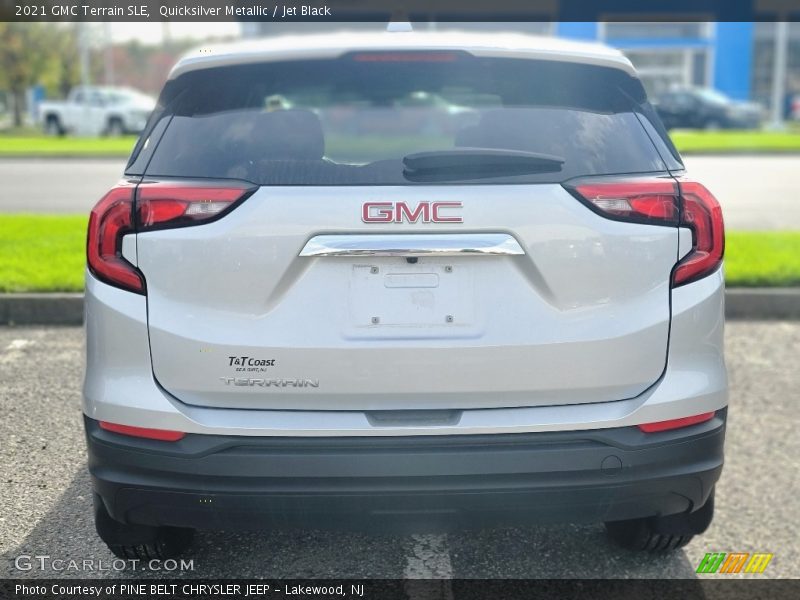 Quicksilver Metallic / Jet Black 2021 GMC Terrain SLE