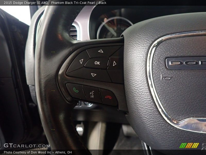 Phantom Black Tri-Coat Pearl / Black 2015 Dodge Charger SE AWD