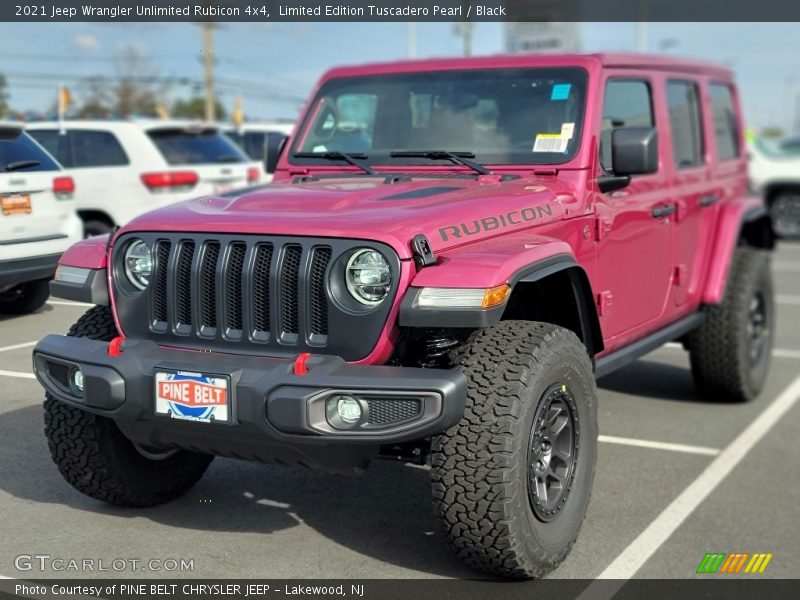 Front 3/4 View of 2021 Wrangler Unlimited Rubicon 4x4