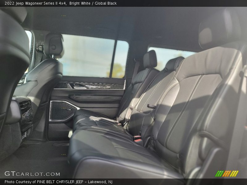 Bright White / Global Black 2022 Jeep Wagoneer Series II 4x4