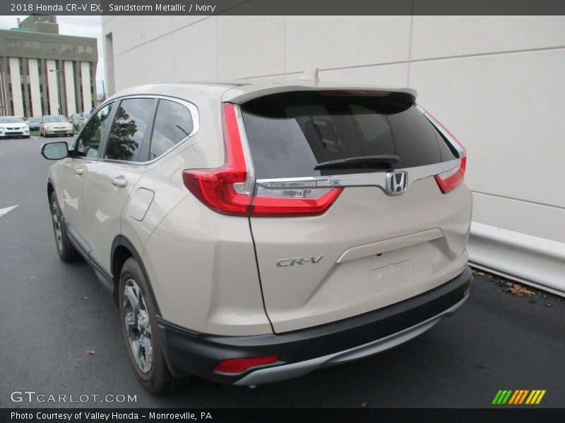 Sandstorm Metallic / Ivory 2018 Honda CR-V EX