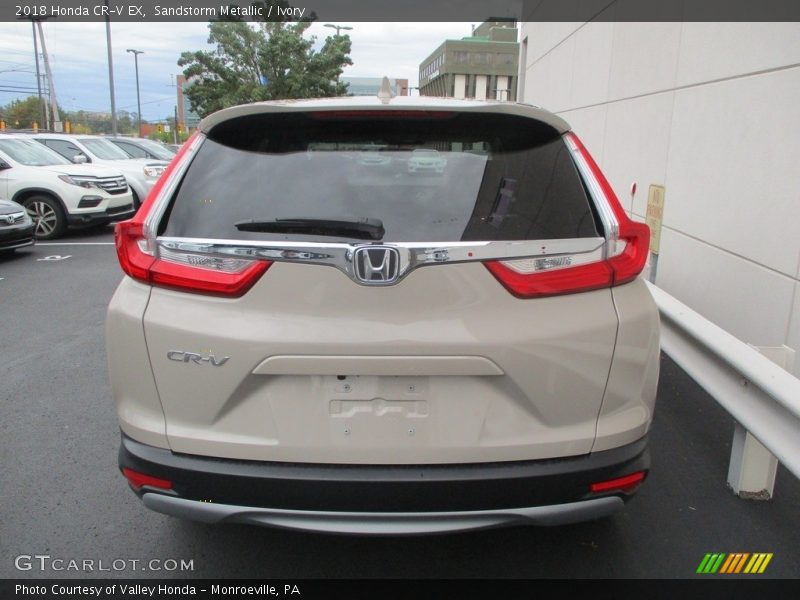 Sandstorm Metallic / Ivory 2018 Honda CR-V EX