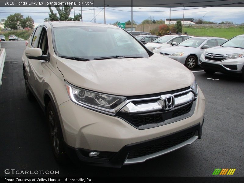 Sandstorm Metallic / Ivory 2018 Honda CR-V EX