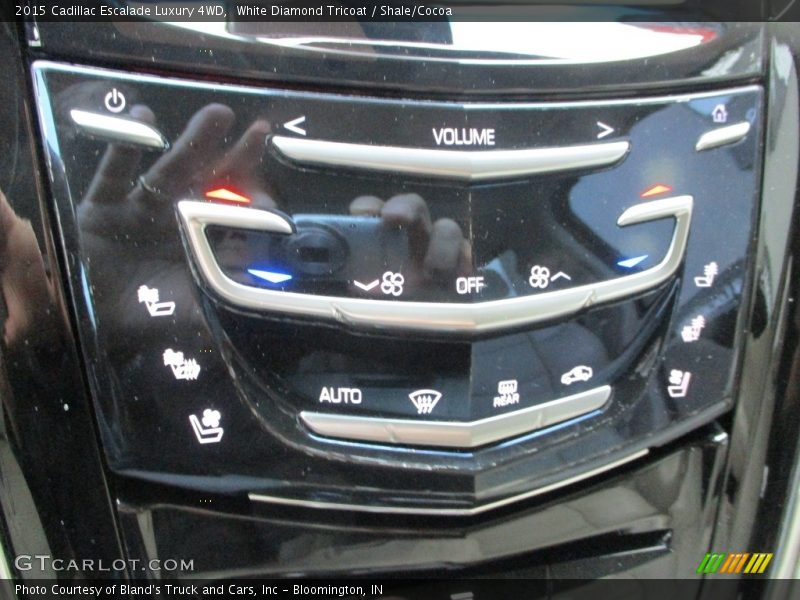 White Diamond Tricoat / Shale/Cocoa 2015 Cadillac Escalade Luxury 4WD