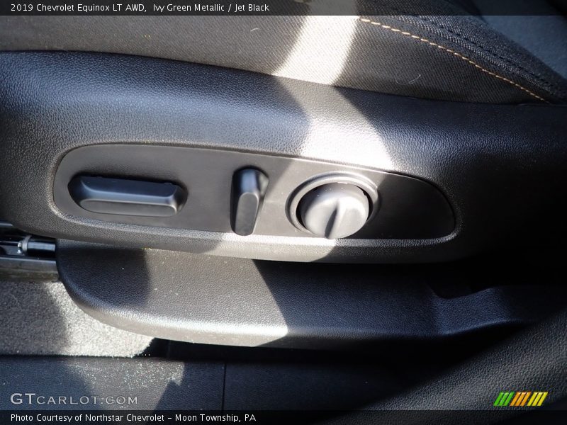 Ivy Green Metallic / Jet Black 2019 Chevrolet Equinox LT AWD
