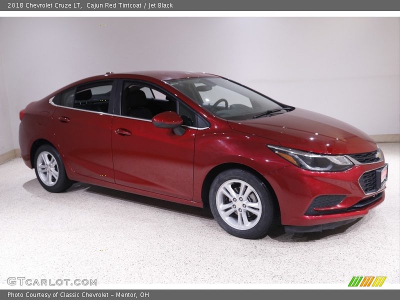 Cajun Red Tintcoat / Jet Black 2018 Chevrolet Cruze LT