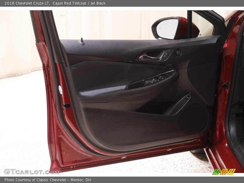 Cajun Red Tintcoat / Jet Black 2018 Chevrolet Cruze LT