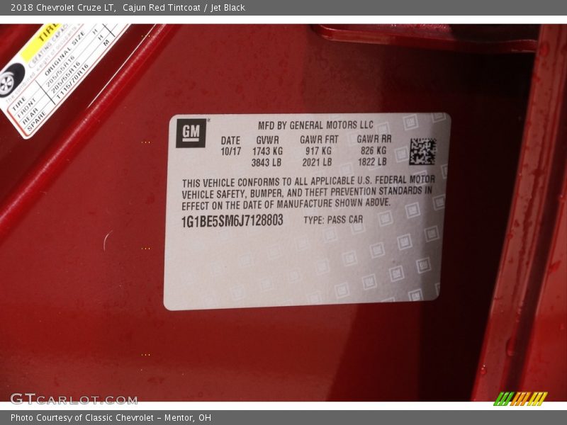 Cajun Red Tintcoat / Jet Black 2018 Chevrolet Cruze LT