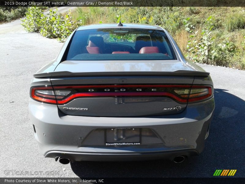 Destroyer Gray / Demonic Red/Black 2019 Dodge Charger SRT Hellcat