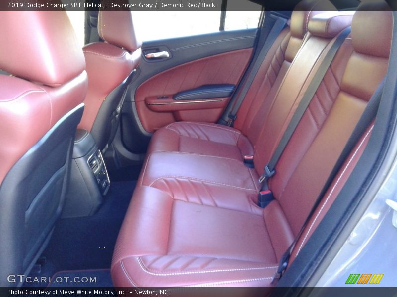 Destroyer Gray / Demonic Red/Black 2019 Dodge Charger SRT Hellcat