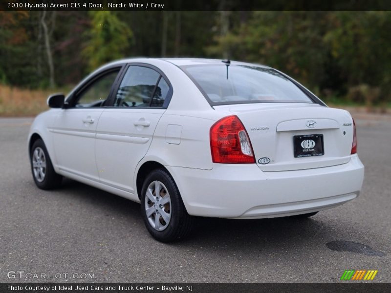 Nordic White / Gray 2010 Hyundai Accent GLS 4 Door