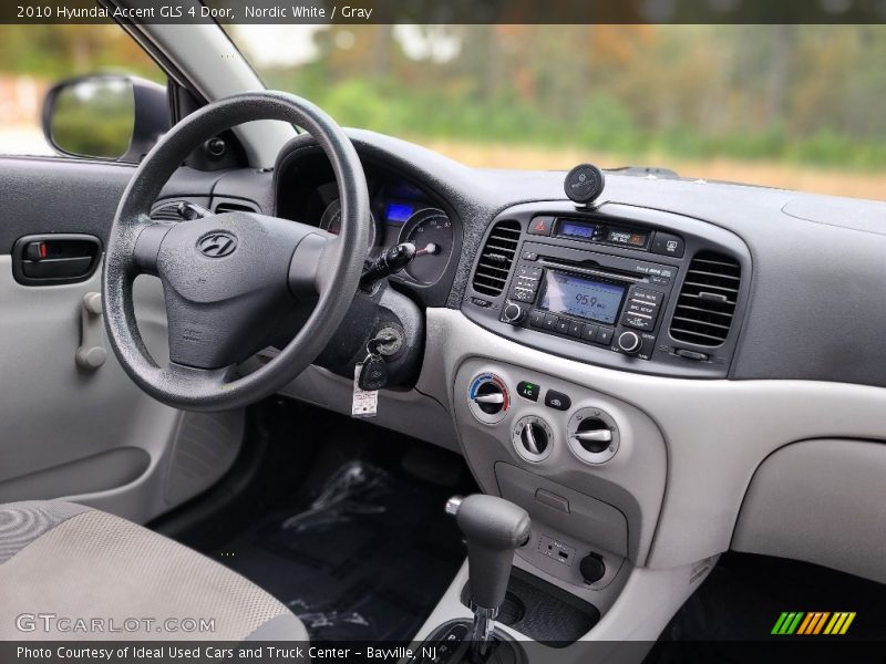 Nordic White / Gray 2010 Hyundai Accent GLS 4 Door