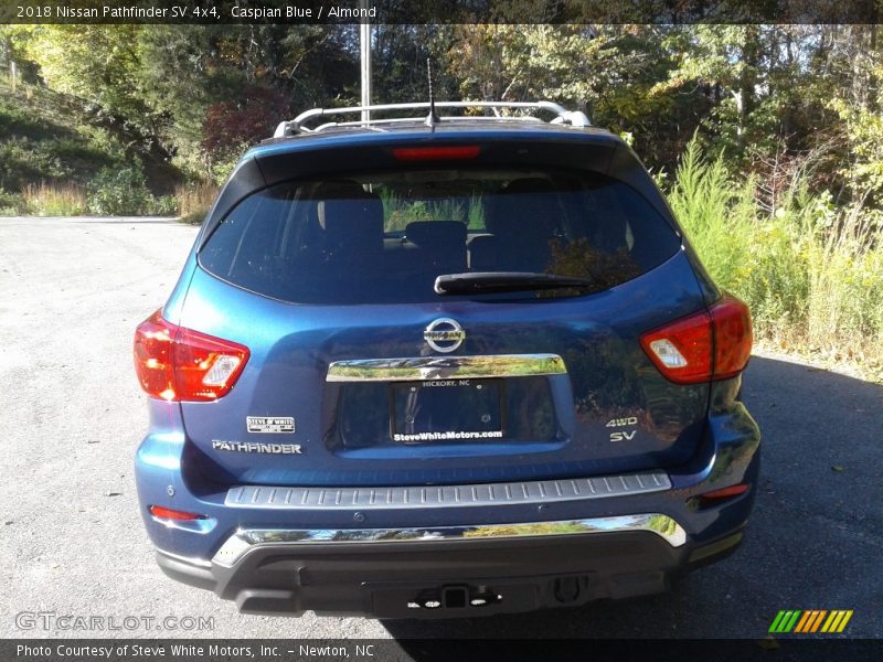 Caspian Blue / Almond 2018 Nissan Pathfinder SV 4x4