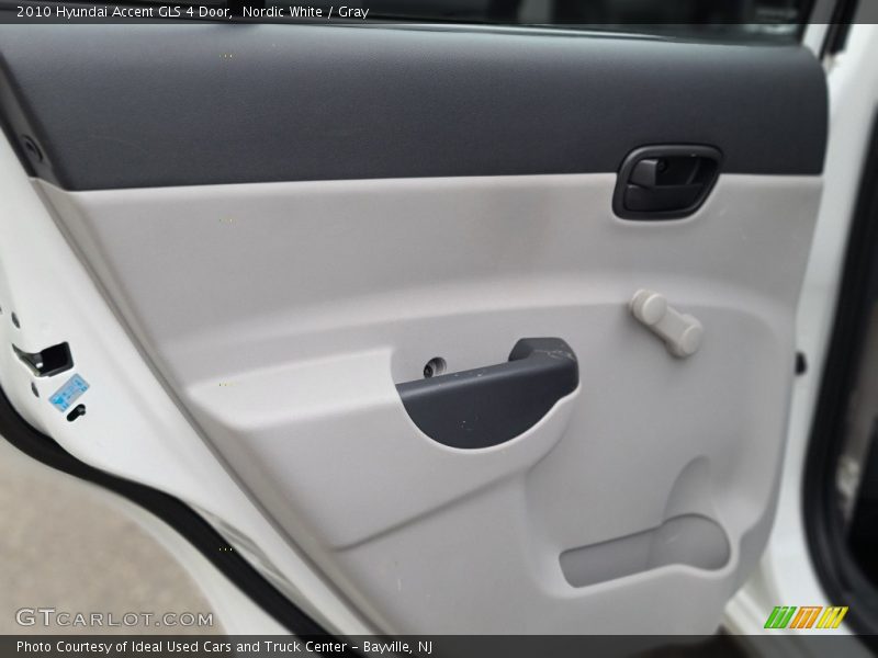 Nordic White / Gray 2010 Hyundai Accent GLS 4 Door