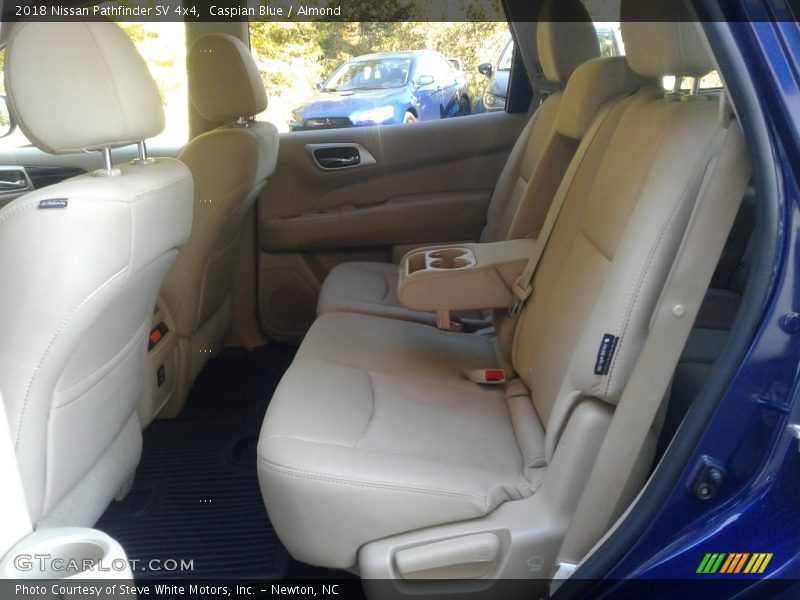 Caspian Blue / Almond 2018 Nissan Pathfinder SV 4x4