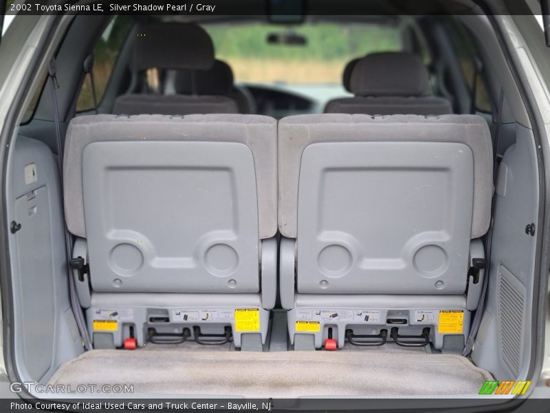 Silver Shadow Pearl / Gray 2002 Toyota Sienna LE