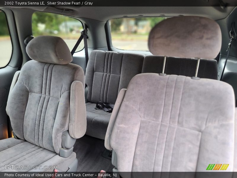 Silver Shadow Pearl / Gray 2002 Toyota Sienna LE