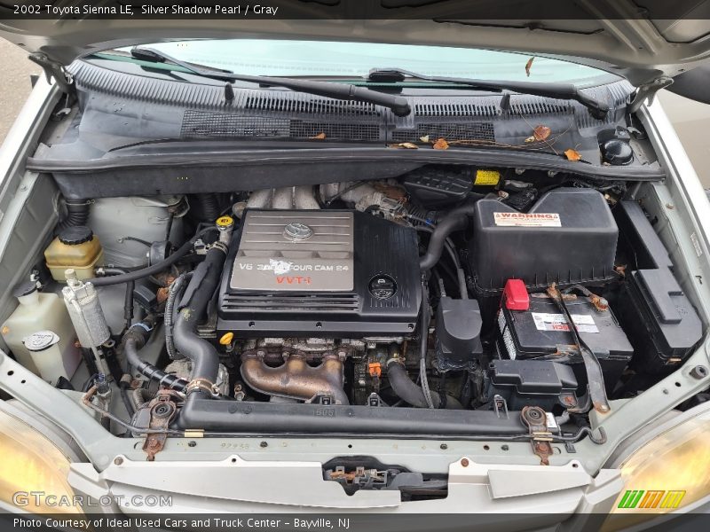 Silver Shadow Pearl / Gray 2002 Toyota Sienna LE