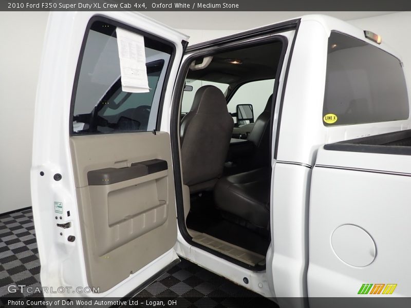 Oxford White / Medium Stone 2010 Ford F350 Super Duty XL Crew Cab 4x4