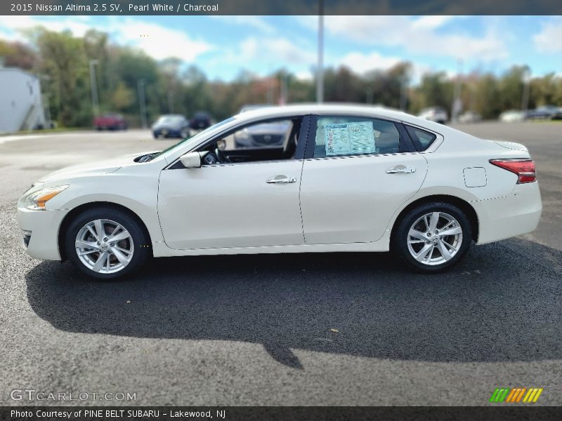 Pearl White / Charcoal 2015 Nissan Altima 2.5 SV