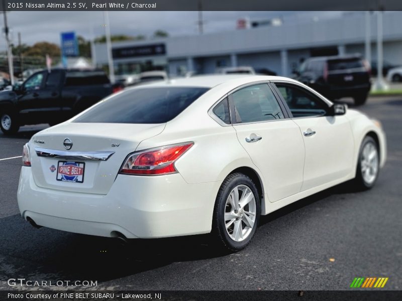 Pearl White / Charcoal 2015 Nissan Altima 2.5 SV