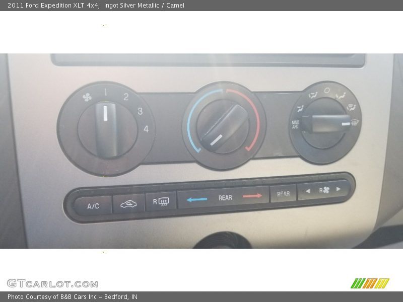 Ingot Silver Metallic / Camel 2011 Ford Expedition XLT 4x4