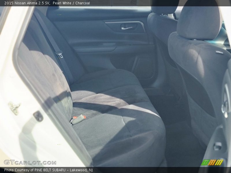 Pearl White / Charcoal 2015 Nissan Altima 2.5 SV