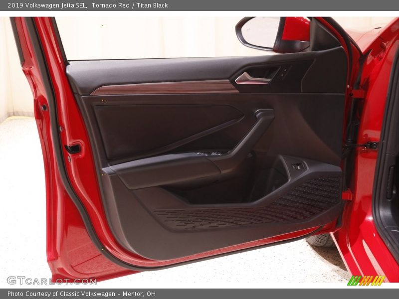 Tornado Red / Titan Black 2019 Volkswagen Jetta SEL