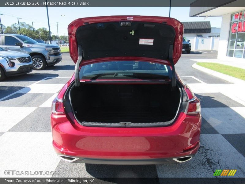 Matador Red Mica / Black 2019 Lexus ES 350