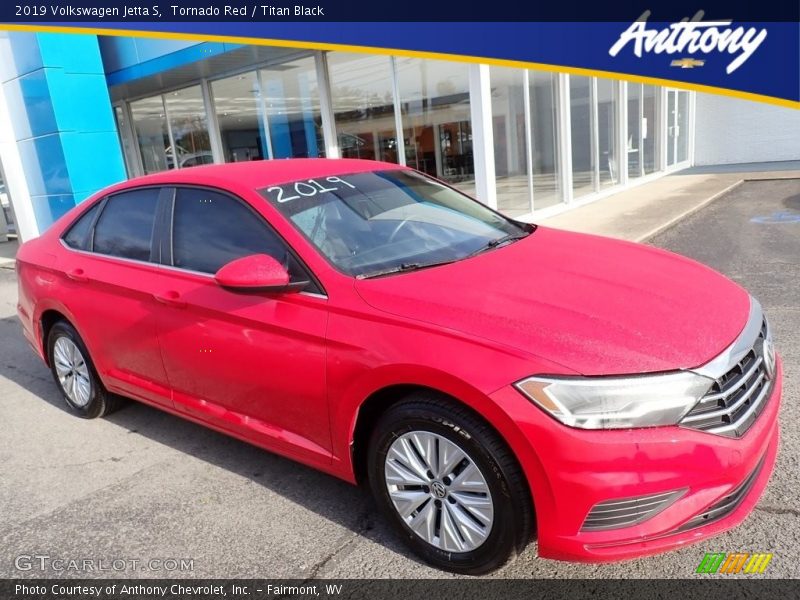 Tornado Red / Titan Black 2019 Volkswagen Jetta S